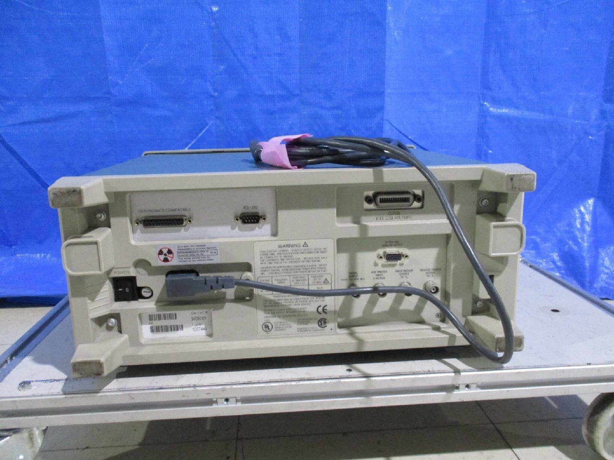 TEKTRONIX TDS 744A Digital Oscilloscope 500 MHz 1GS/s