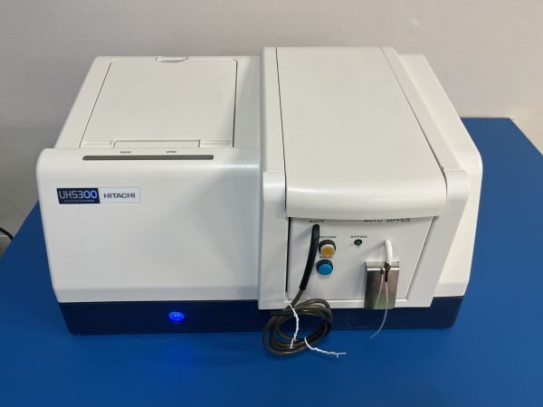 Hitachi UH5300 Double Beam Spectrophotometer
