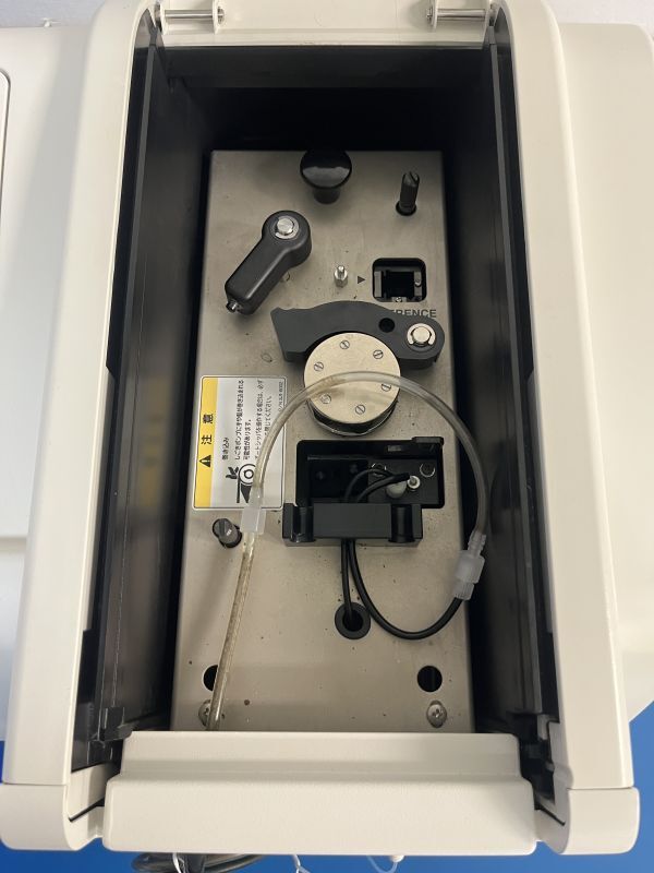 Hitachi UH5300 Double Beam Spectrophotometer