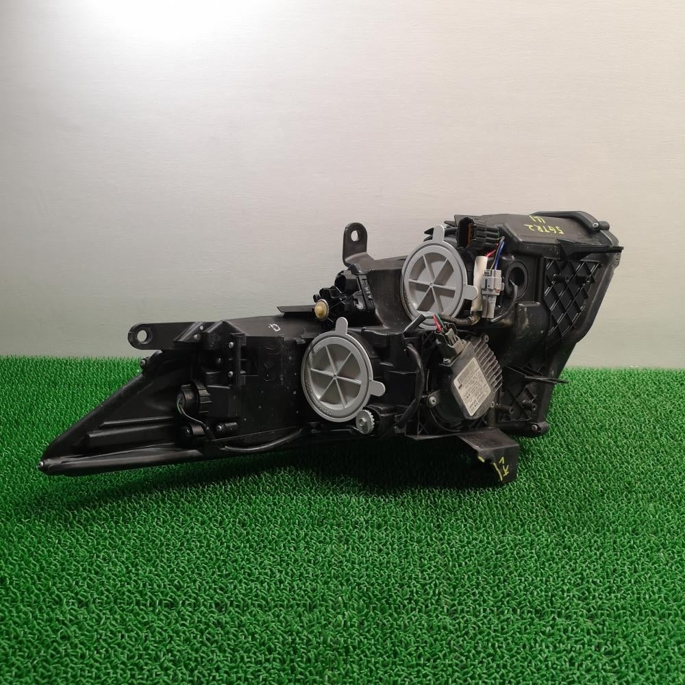 Nissan GT-R 26060-KB50A Headlight Left Passenger Side [t1109304983]