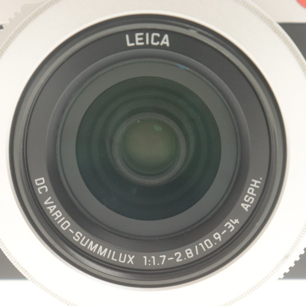 LEICA D-LUX 7 Digital Camera Silver 1:1.7-2.8/10.9-34 ASPH [p1213308800]
