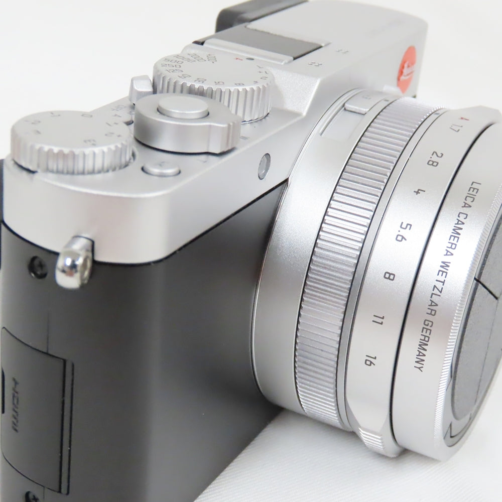 Leica D-LUX7 Digital Camera [1214693728]