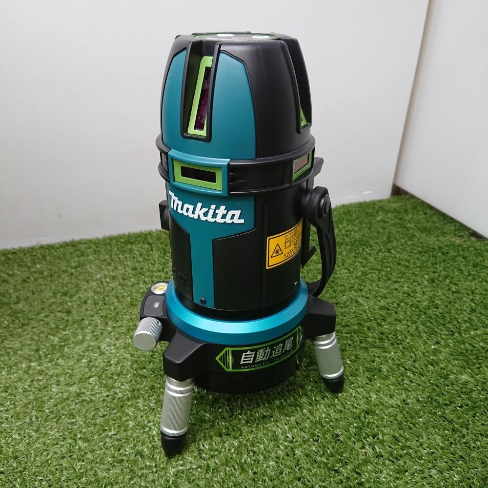 Makita SK507GDZN Rechargeable Indoor/Outdoor Laser Level 10.8V with Case and Receiver [c1242502921]