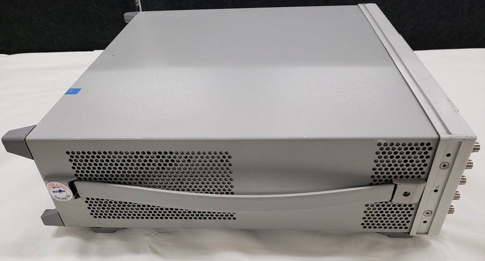 Agilent E4432B ESG-D Signal Generator 250kHz-3.0GHz [l1128516951]