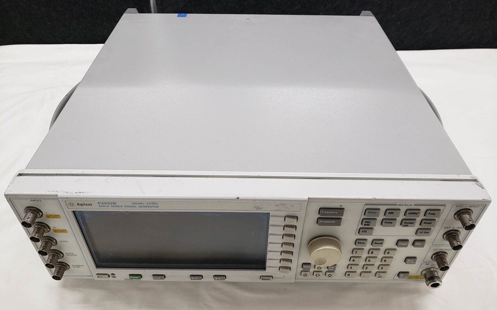 Agilent E4432B ESG-D Signal Generator 250kHz-3.0GHz [l1128516951]