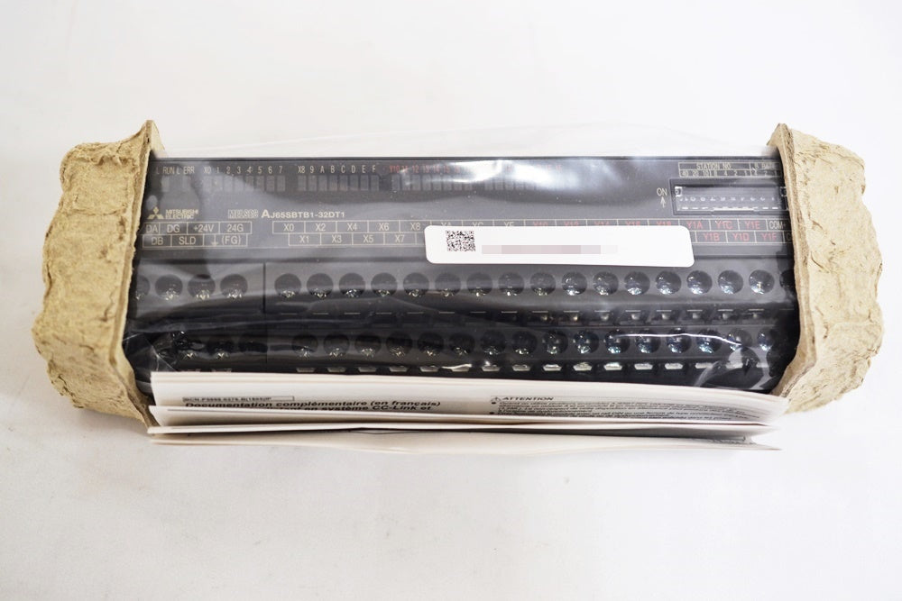Mitsubishi Electric AJ65SBTB1-32DT1 Sequencer Set of 13 Pieces [x1191687208]