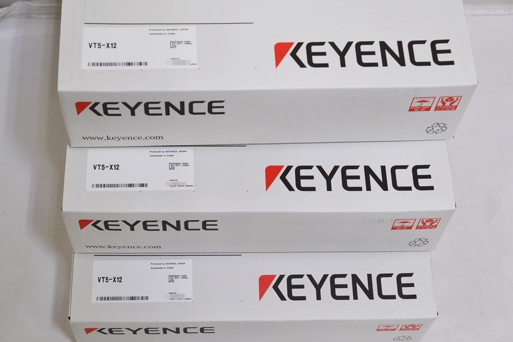 Keyence VT5-X12 Touch Panel 12 inch 3 pcs (open box) [m1236563518]