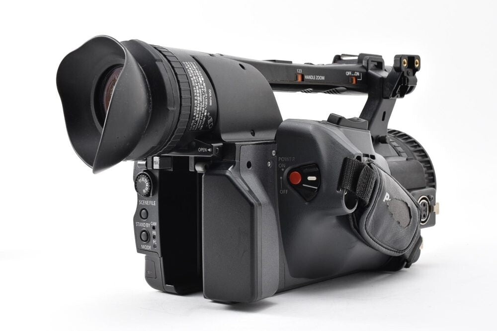 Panasonic AG-HMC155 Professional Camera [v1249593210]