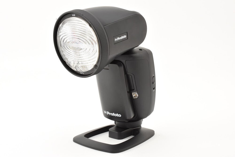 Profoto A10 Strobe Lighting with Original Box, Manual, Case, Strap [u1249645430]