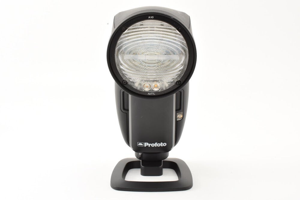 Profoto A10 Strobe Lighting with Original Box, Manual, Case, Strap [u1249645430]