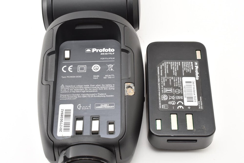 Profoto A10 Strobe Lighting with Original Box, Manual, Case, Strap [u1249645430]