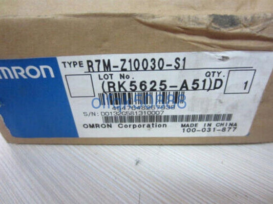 OMRON R7M-Z10030-S1 Servo Motor [n1100731445]