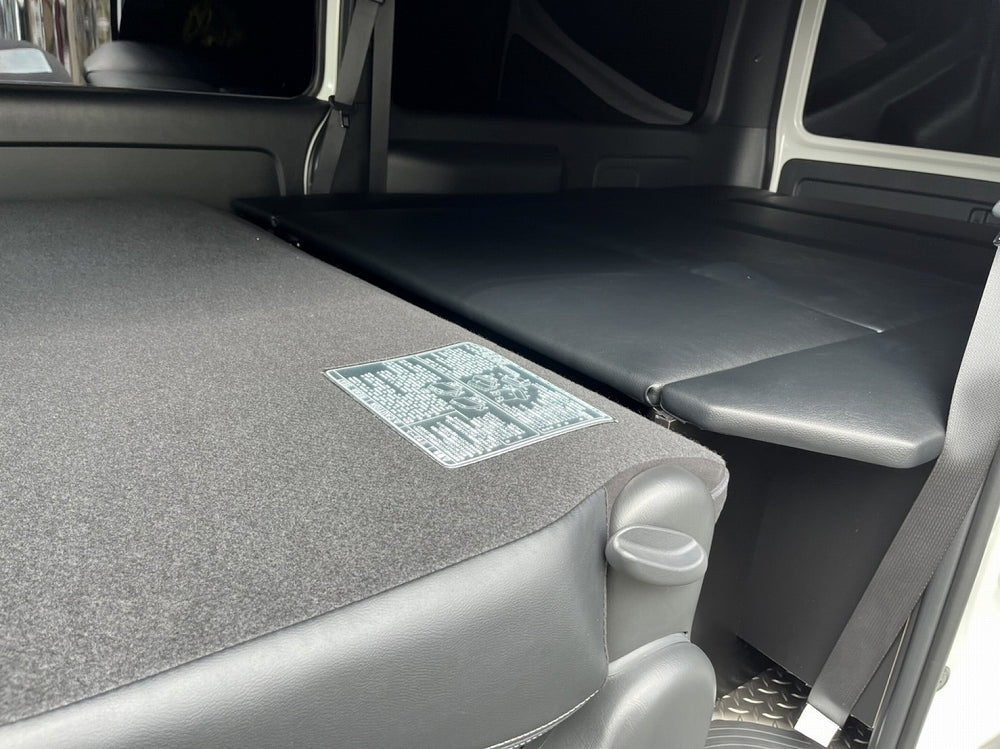 Box type bed kit for 200 series Hiace S-GL standard body (hiace-bed) Made to order product. Cash on delivery not available. Cancellation not possible. [l1207190280]
