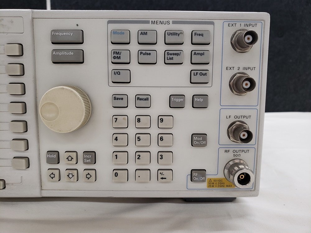 Agilent E4432B ESG-D Signal Generator 250kHz-3.0GHz [l1128516951]