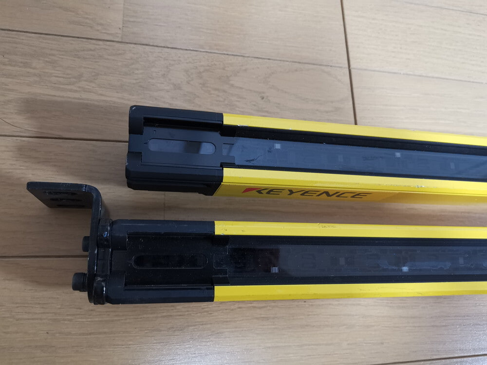 Keyence SL-V64HM(T+R) Safety Light Curtain 64 Beams [1152713466]