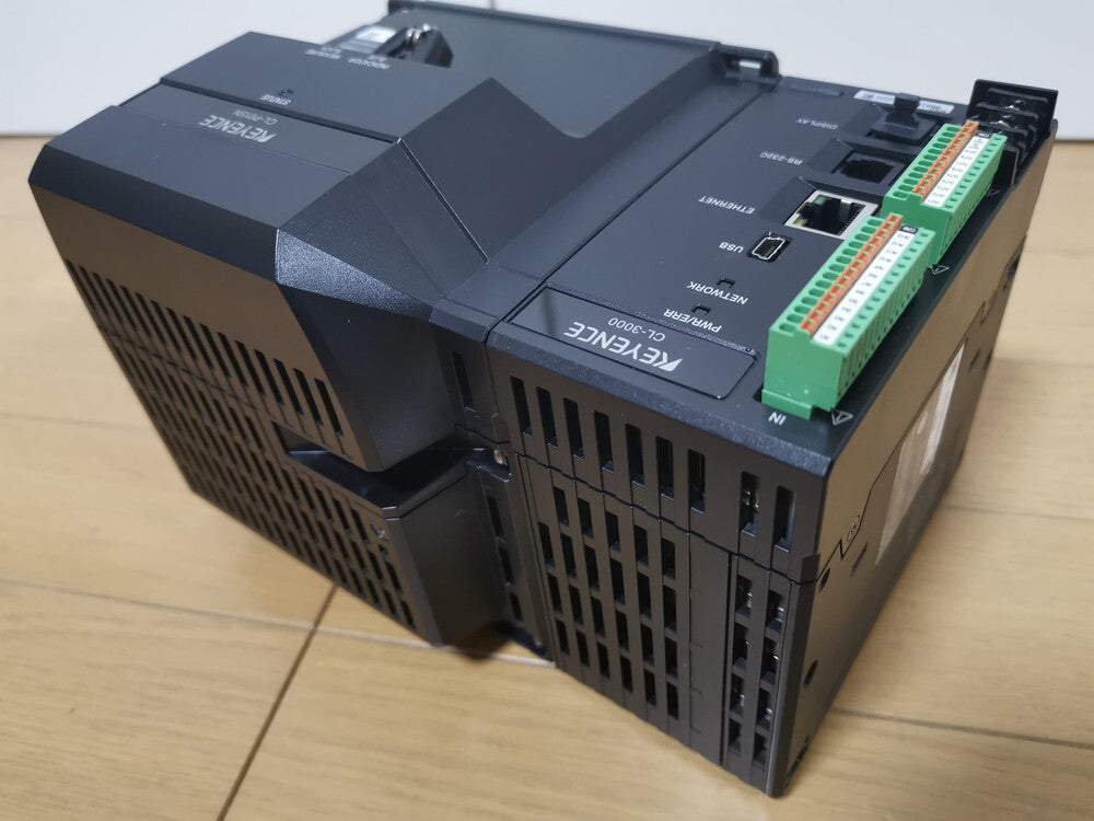 Keyence CL-3000 Multi-Color Laser Displacement Sensor Amplifier with Optical Unit and Head (open box) [k1191830219]