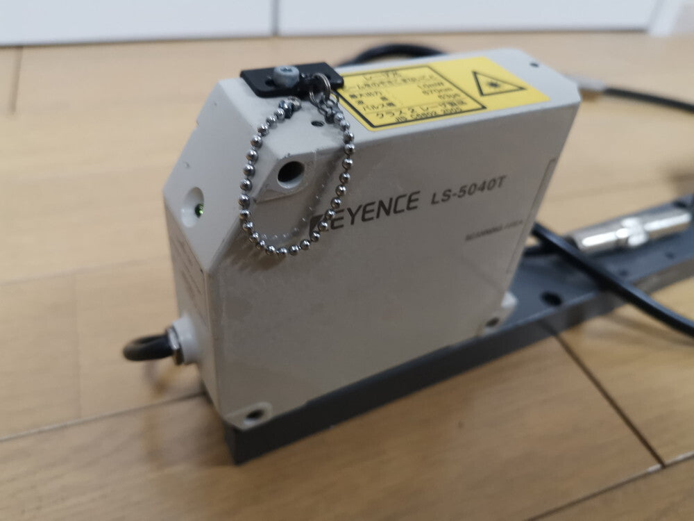 Keyence LS-5040(T+R) Laser Measurement Sensor Head with Amplifier Connection Cable [k1208582343]
