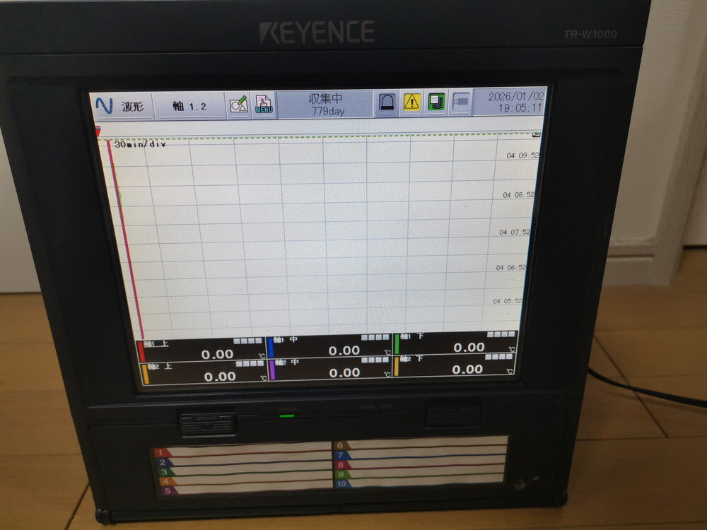 Keyence TR-W1000 TR-TH08 Touch Panel Data Recorder 10in [p1217036944]
