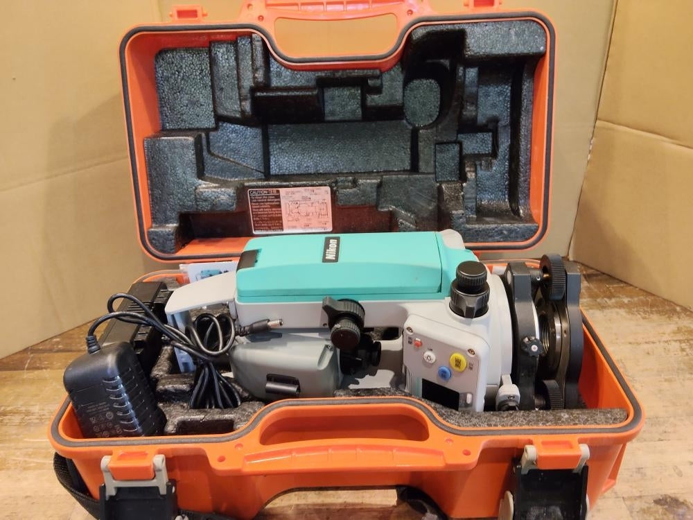 Nikon NST-C3 Total Station (for parts or not working) [r1229932614]
