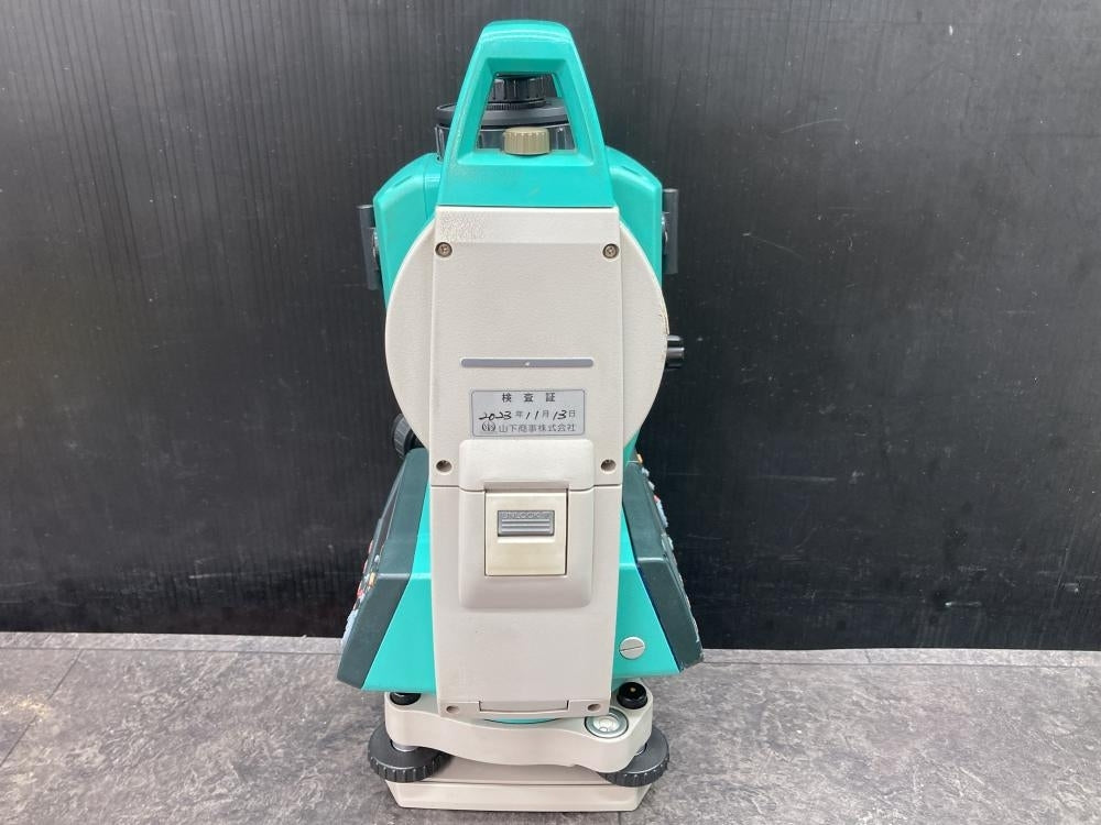 Sokkia SET330R Total Station with 2 Batteries and Charger [u1236364847]