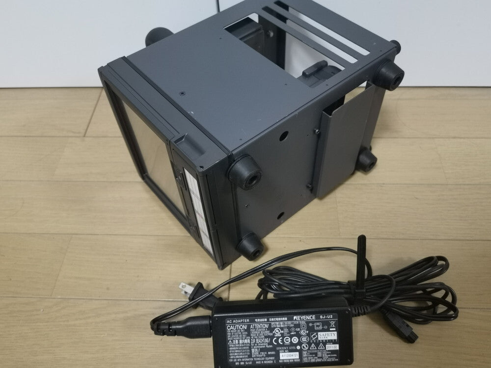 Keyence TR-V550 Data Recorder with TR-TH08 and SJ-U2 [x1237780586]