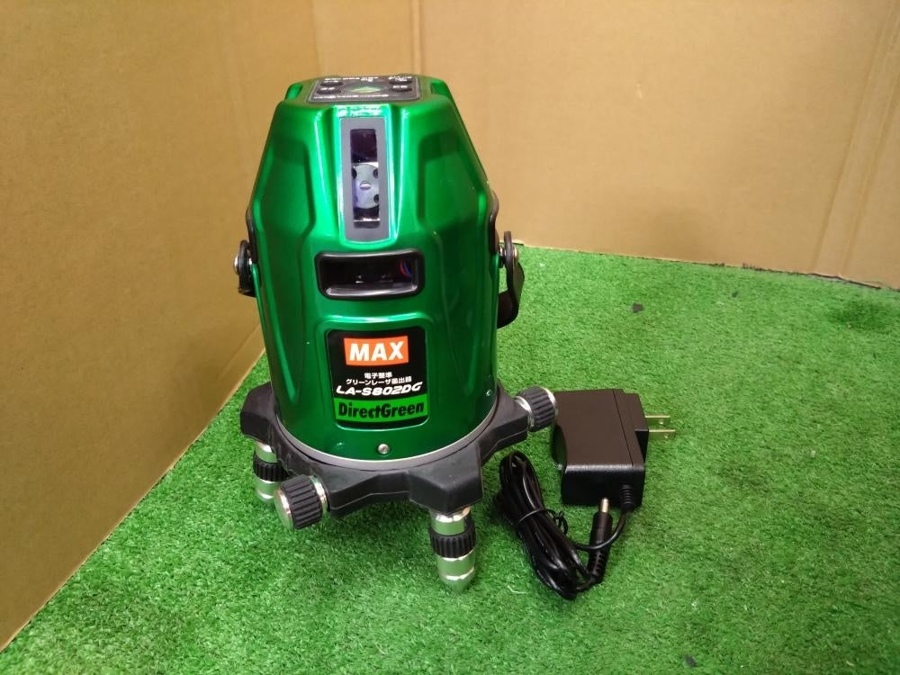 MAX LA-S802DG Laser Level with Receiver and Tripod [g1239269309]