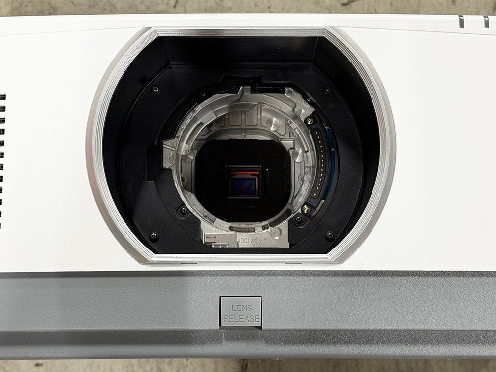 NEC ViewLight NP-PA703UL Projector [b1250146910]