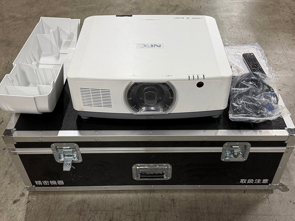 NEC ViewLight NP-PA803UL Projector [h1250144368]