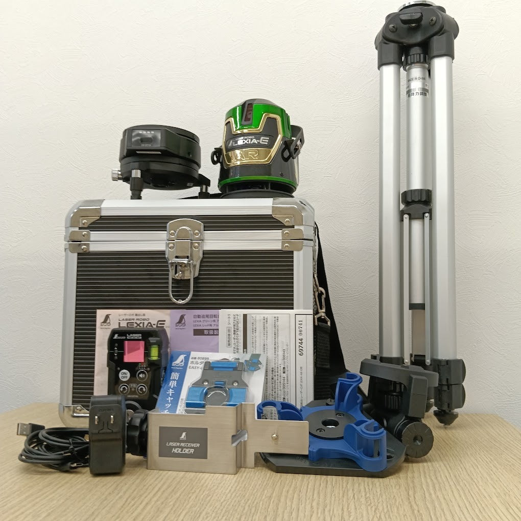Shinwa LEXIA-E 51AR Green Laser Level with Tripod and Case [u1247840444]