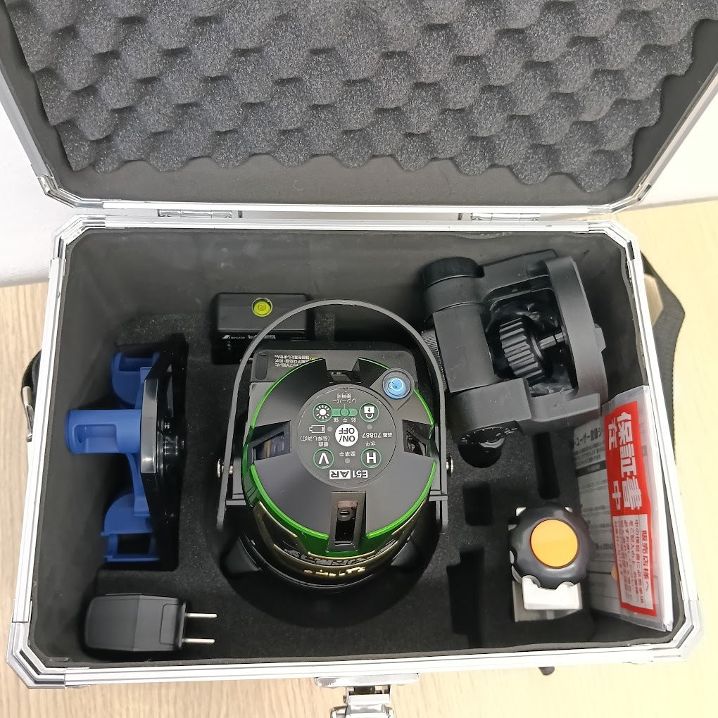 Shinwa LEXIA-E 51AR Green Laser Level with Tripod and Case [u1247840444]