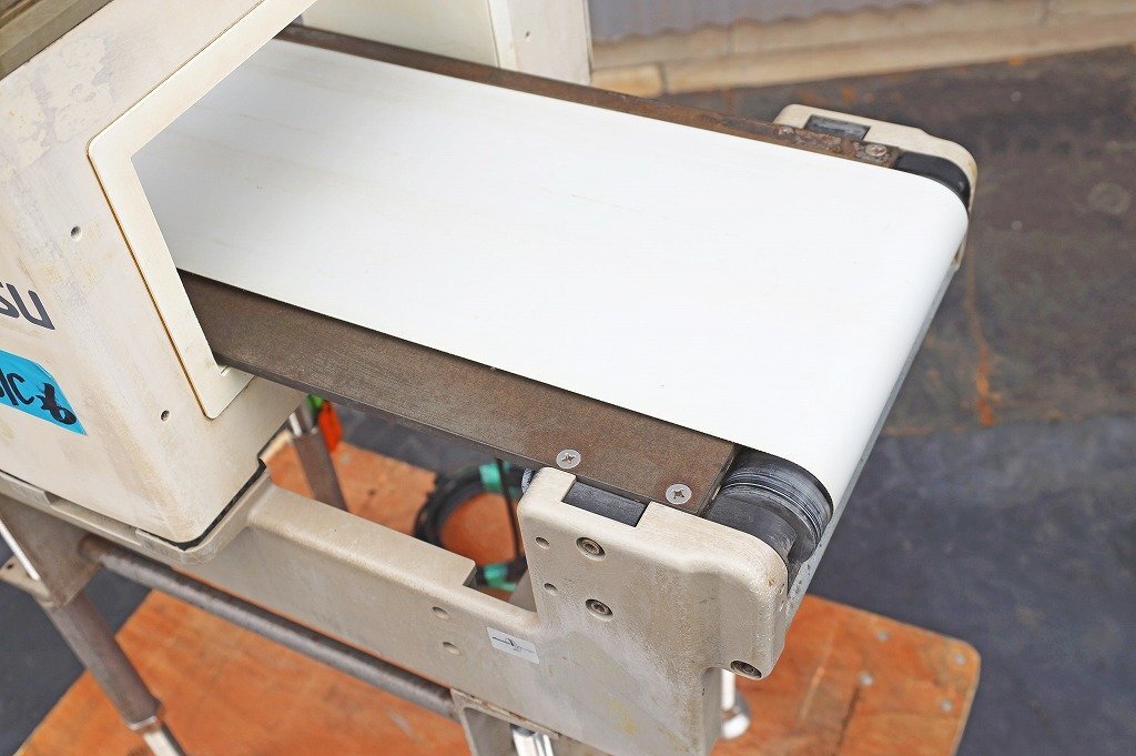 Anritsu KD301A Metal Detector H112cm x W81cm x D52cm [l1241972356]
