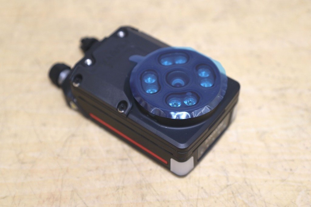 KEYENCE IV3-600CA Image Sensor Wide Field of View AI Equipped [t1201430116]