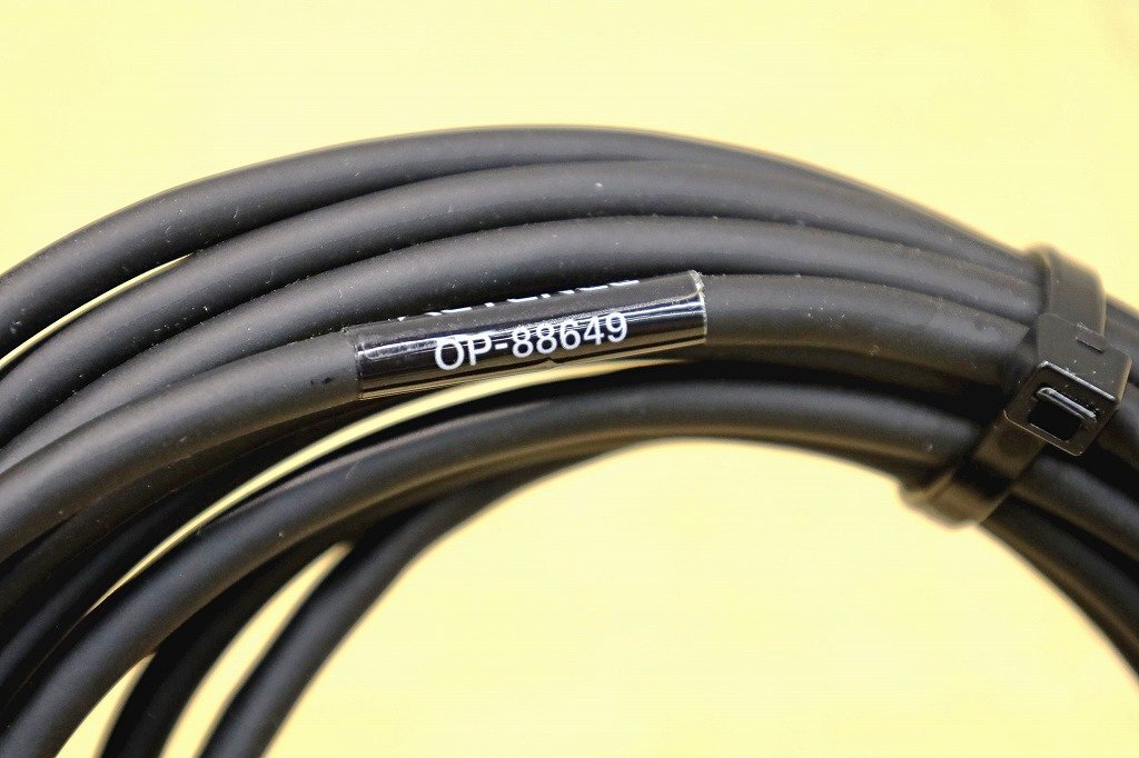 KEYENCE IV4-G500MA Sensor Head with IV2-GD05 Dome Attachment and OP-88649 Amplifier Cable [b1201440623]