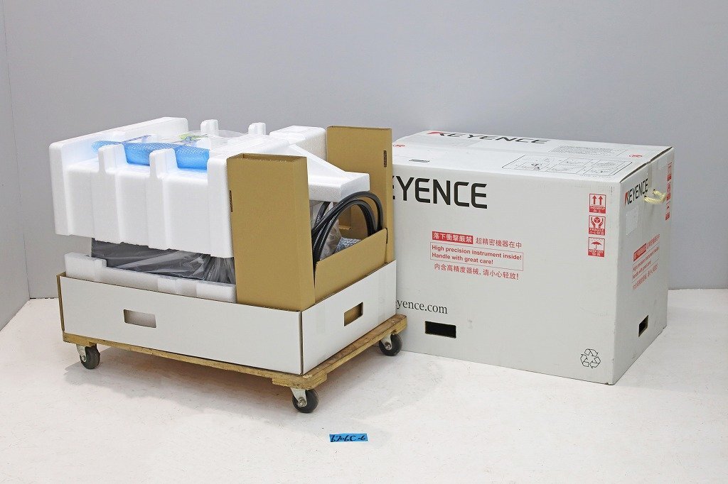 Keyence MD-X2000A 3-Axis Hybrid Laser Marker Standard Area Type (open box) [p1238690641]
