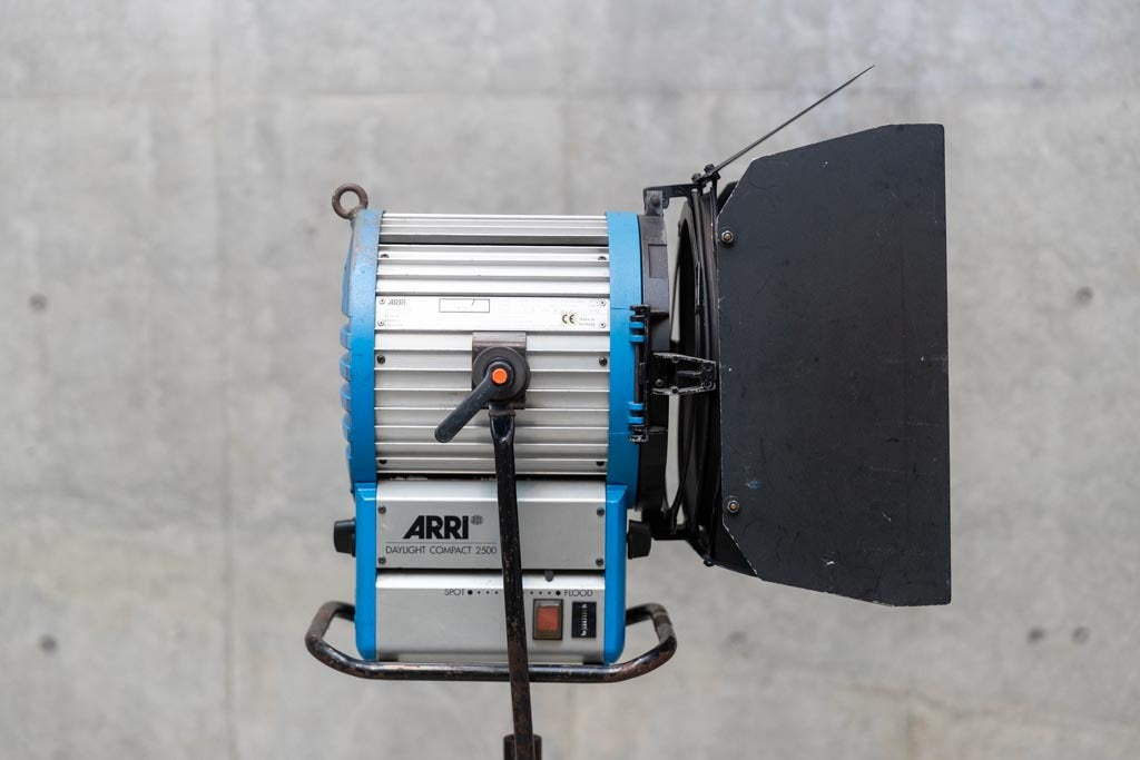 ARRI COMPACT HMI 2.5kw Head Ballast Cable Set Commercial Lighting [1218197760]