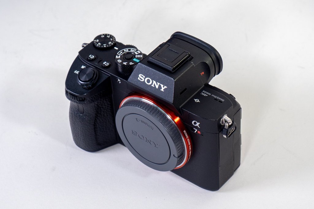 Sony α7R III Digital Single-Lens Camera ILCE-7RM3 [n1219706738]