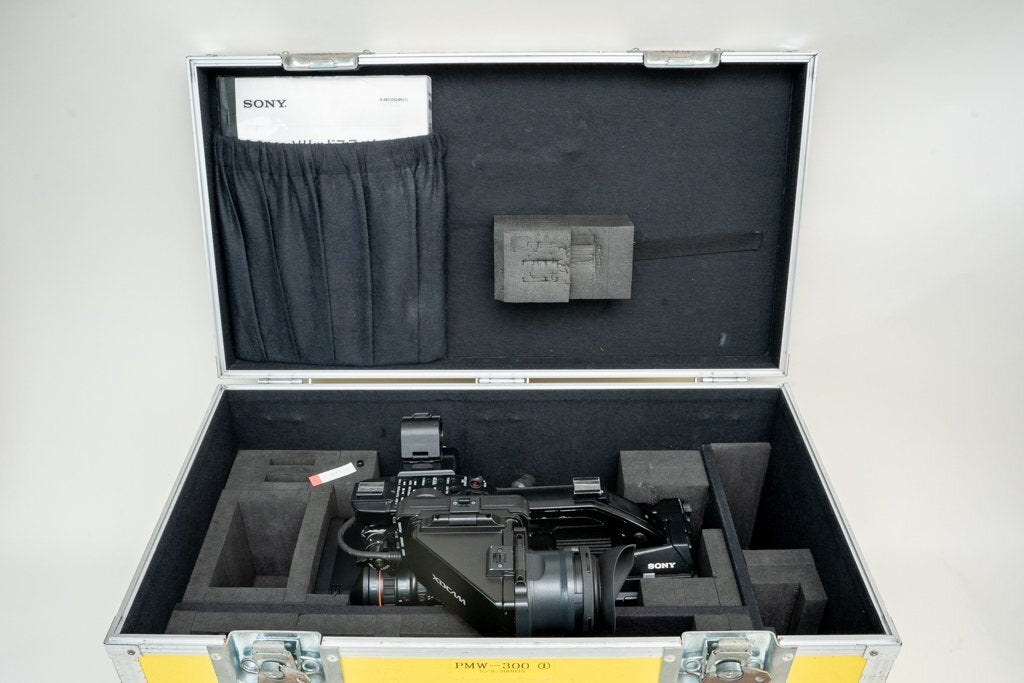 Sony PMW-300K1 Professional Camera with Accessories (for parts or not working) [d1245316281]