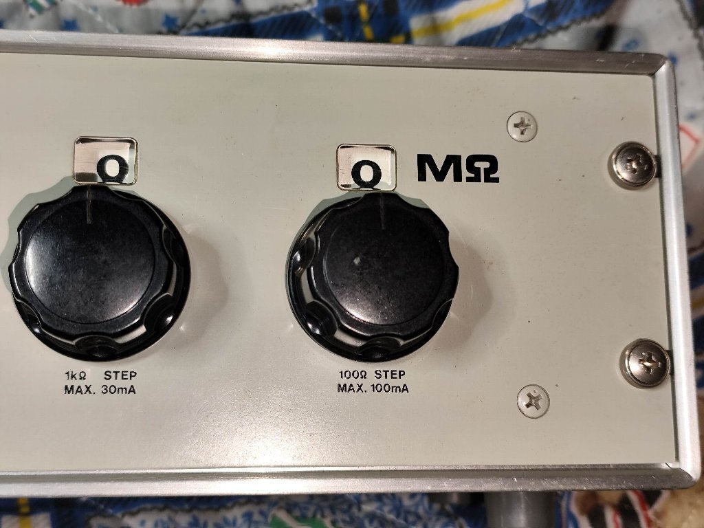 Yokogawa 2793-03 6-Dial Variable Resistor 0-111M ohm [q1169006381]