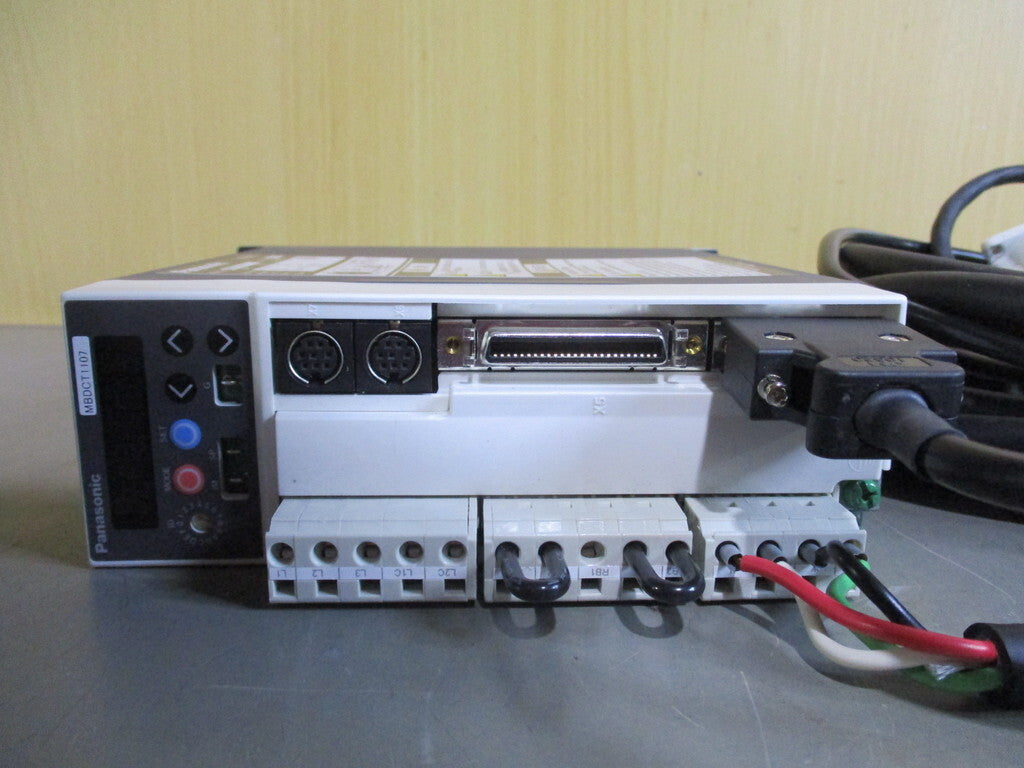 Panasonic MBDCT1107 Servo Amplifier + SERVO MOTOR LAYR61204A017 [f1169394924]