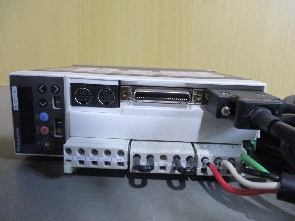 Panasonic MBDCT1107 Servo Amplifier + SERVO MOTOR LAYR61204A018 [k1169387934]