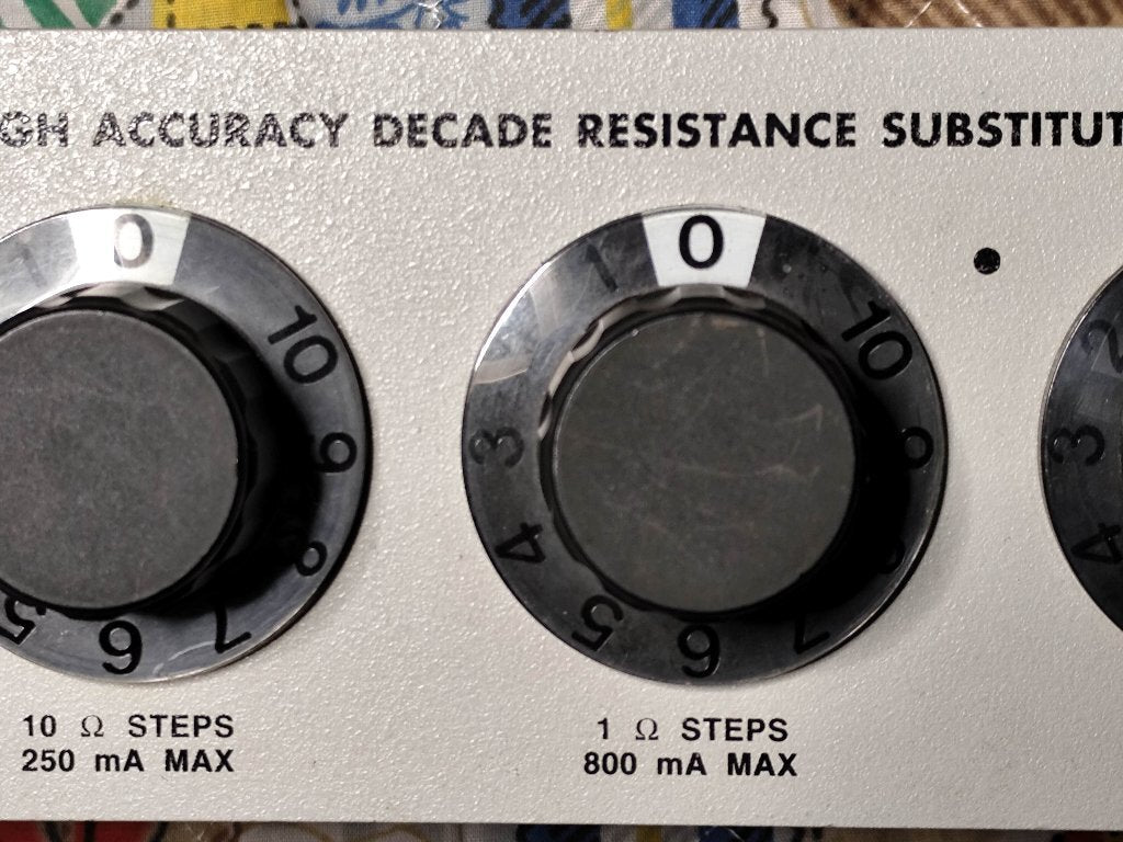 IET HARS-X-6-0.001 Variable Resistor 6-Dial 0.001Ω - 1111.11Ω [t1170008352]