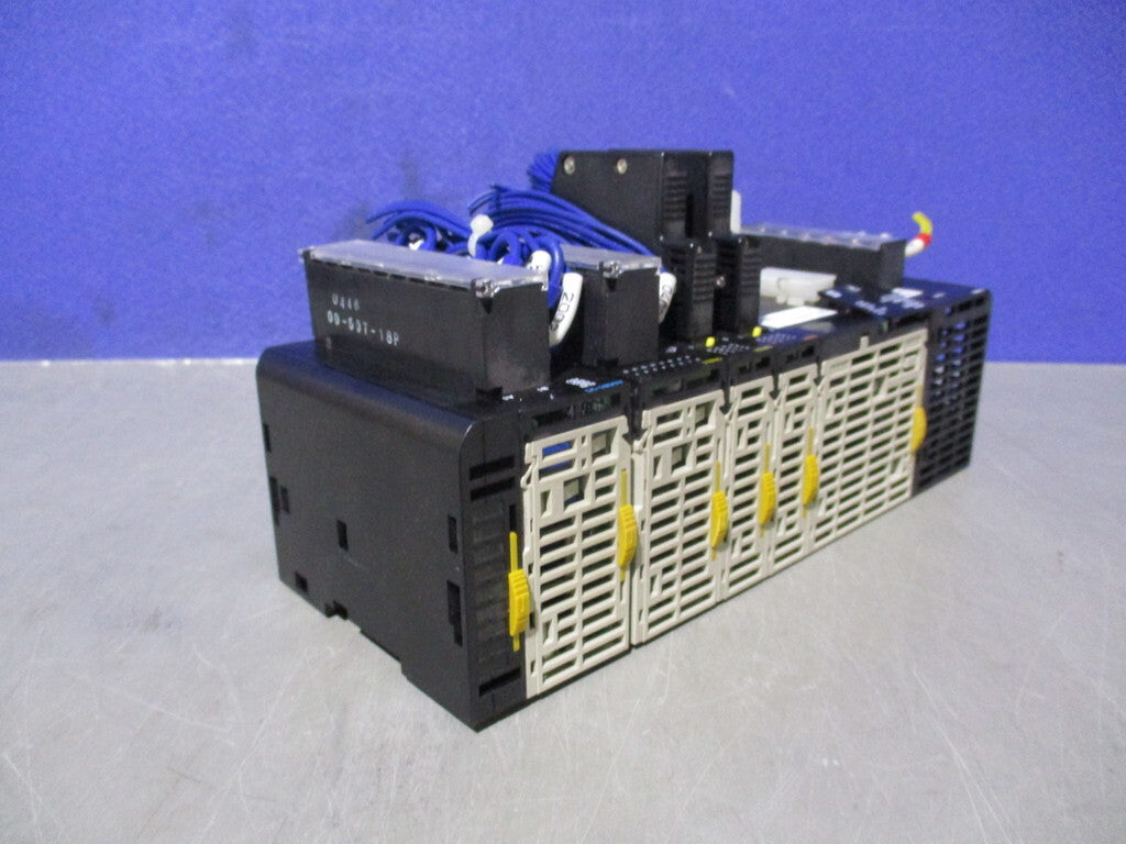 OMRON CJ1W-PA202 CPU45H ID231 OD231 OD211 AD081-V1 [m1197986329]