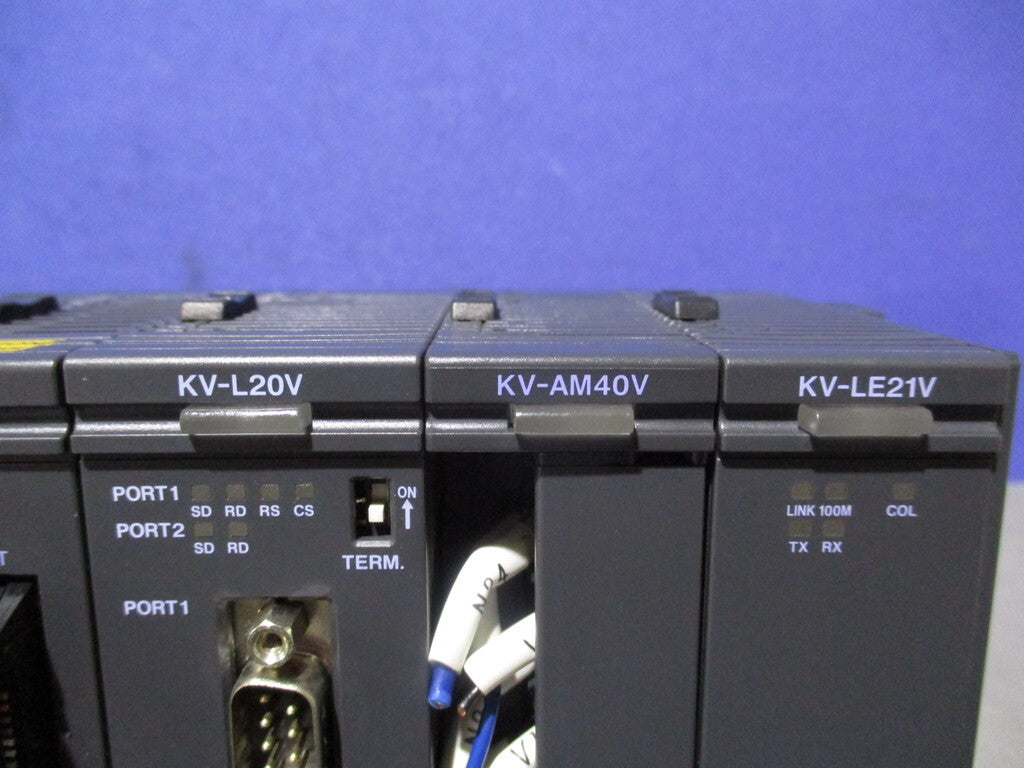 KEYENCE KV-3000 Controller Set [b1198122033]
