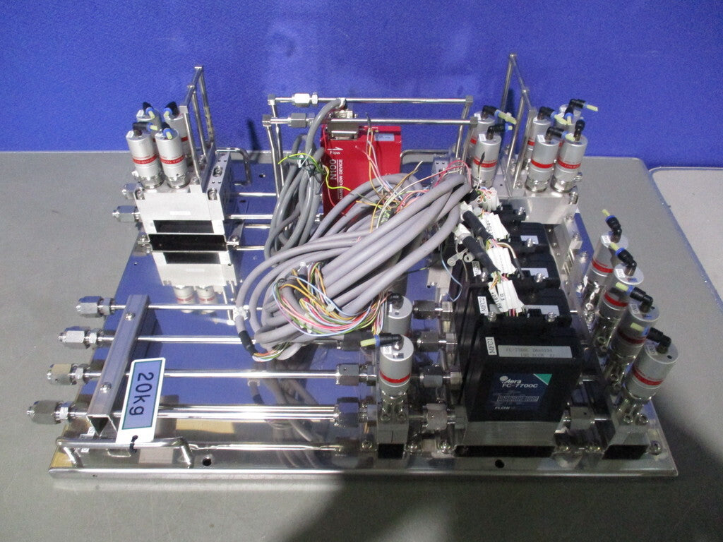 FUJIKIN NC O.P. Gas Flow Control System [b1198774975]