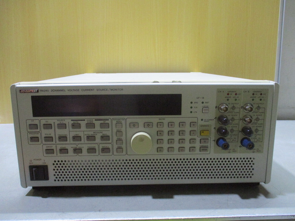 ADVANTEST R6245 2ch 200V 2A DC Voltage Current Source [x1199039453]