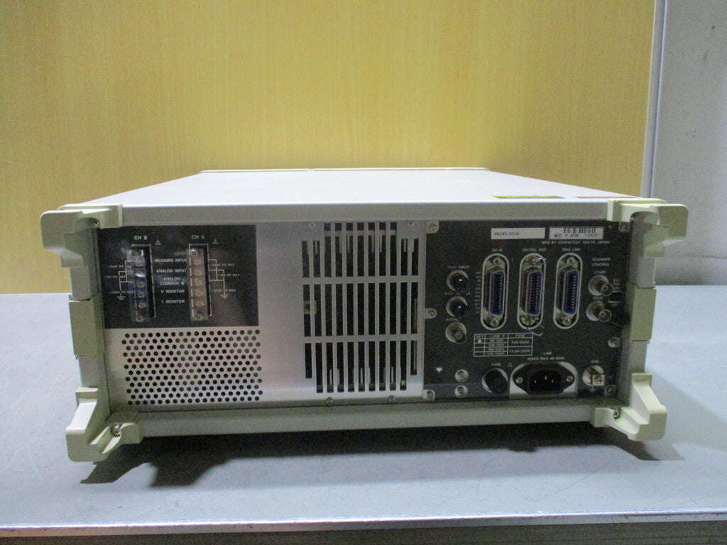 ADVANTEST R6245 2ch 200V 2A DC Voltage Current Source [x1199039453]