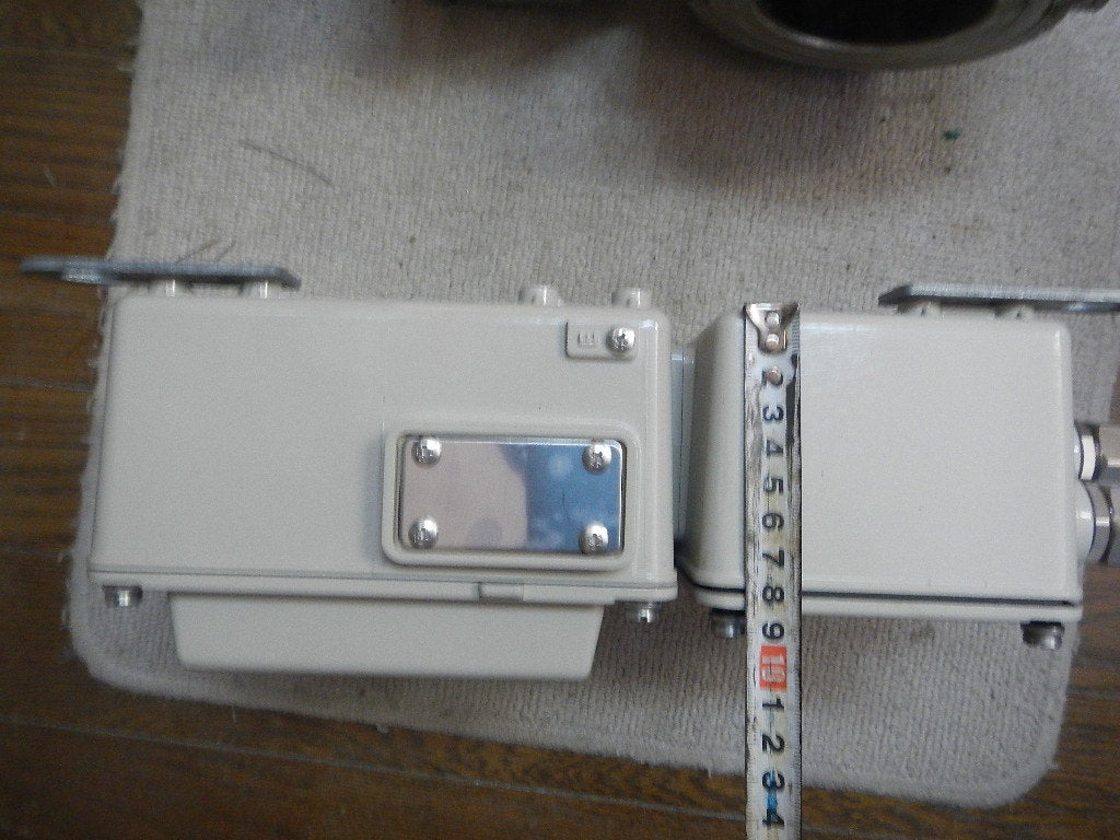 Yamatake Honeywell Electromagnetic Flow Meter Converter Wafer Type Detector 80A Range 0-25/h with 15m Cable [x1200601398]