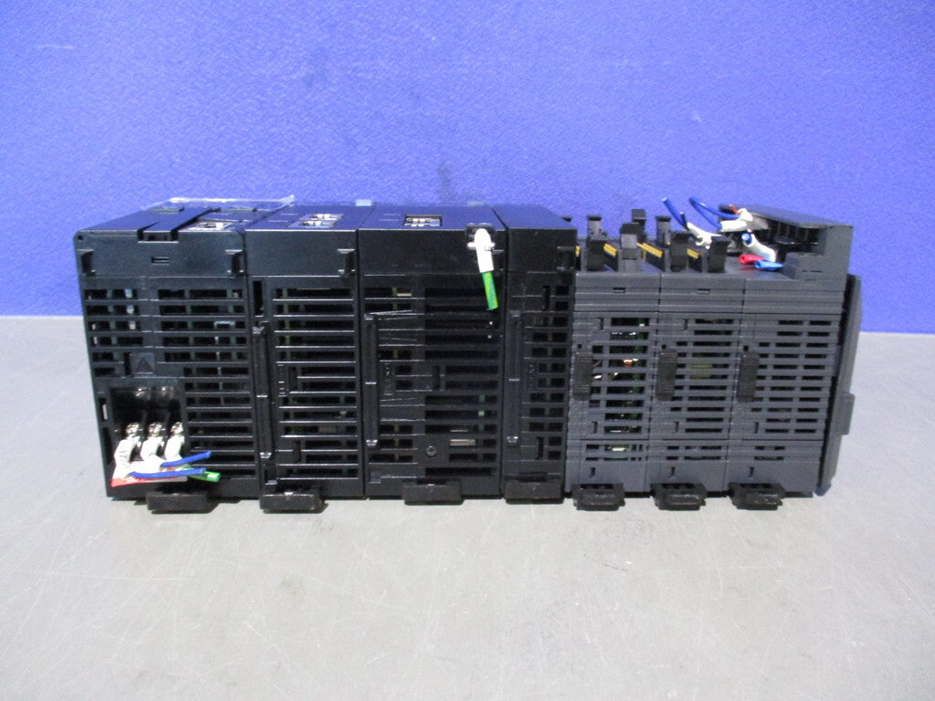 KEYENCE KV-7500 Programmable Logic Controller [e1208244082]