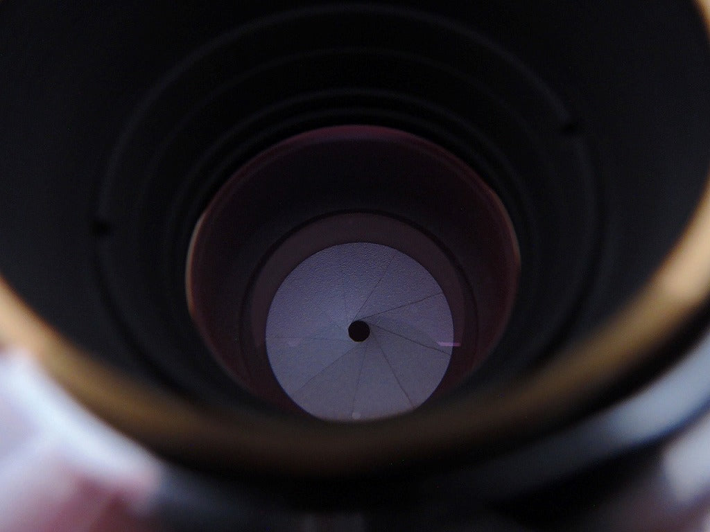 Leica ELMARIT-M 90mm f2.8 E46 Lens [g1212500383]
