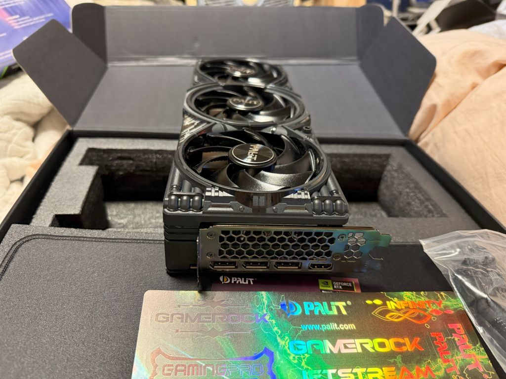 Nvidia GeForce RTX 5070 16GB Graphics Card [u1215362974]